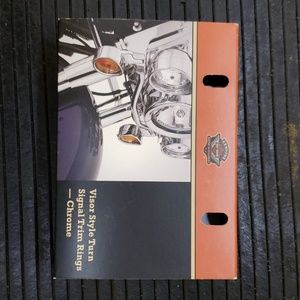 Harley-Davidson visor style turn signal trim rings